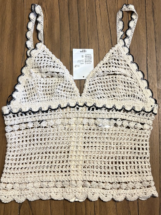 Forever 21 Tops - Women’s Crochet Tank Top - Cream with Black Trim